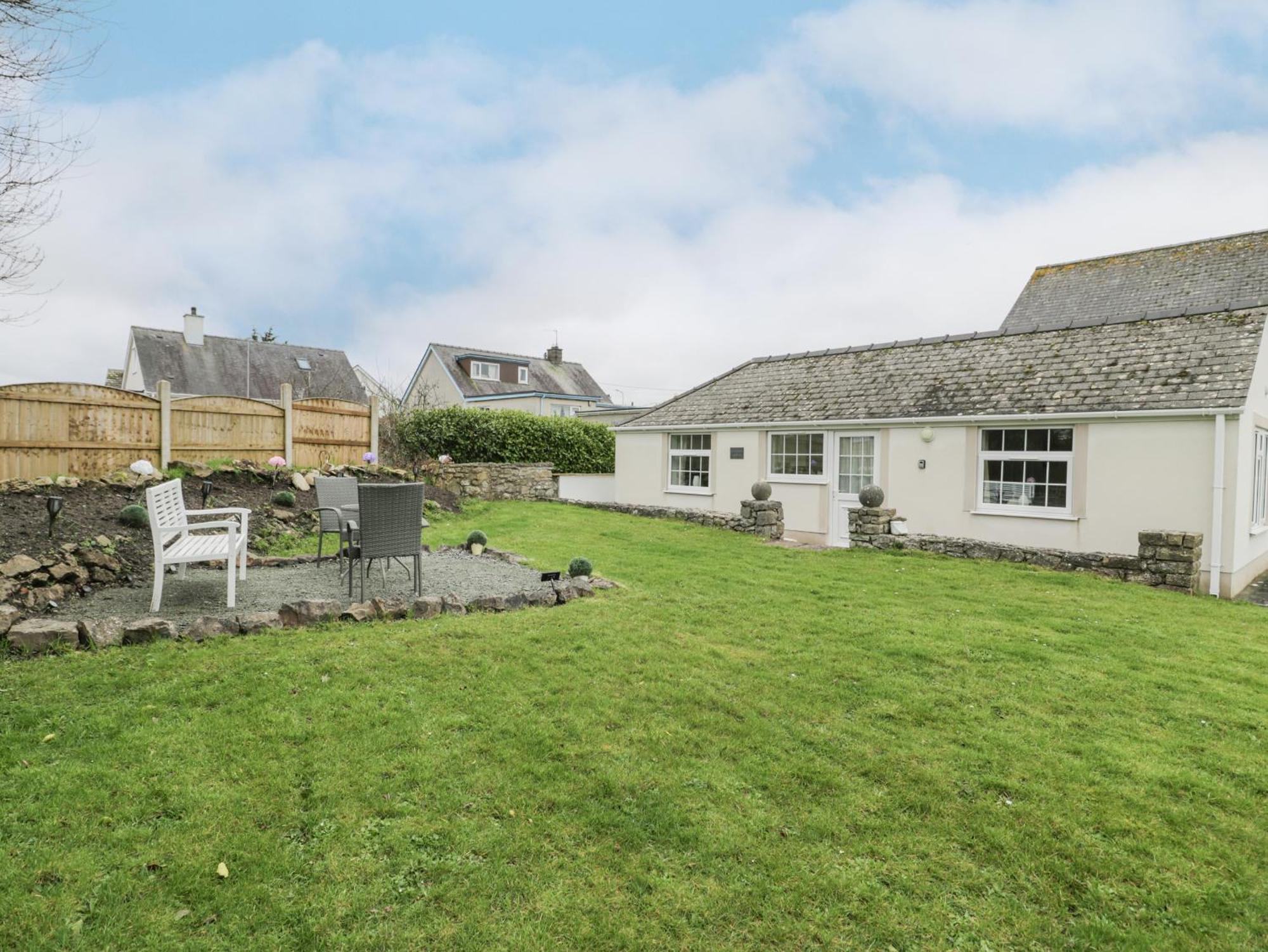 Villa Halcyon Annexe Moelfre Exterior foto